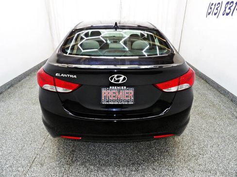 Used 2013 Hyundai Elantra GLS FWD image 5