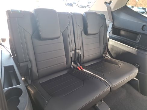 New 2026 Volkswagen Atlas SEL image 12