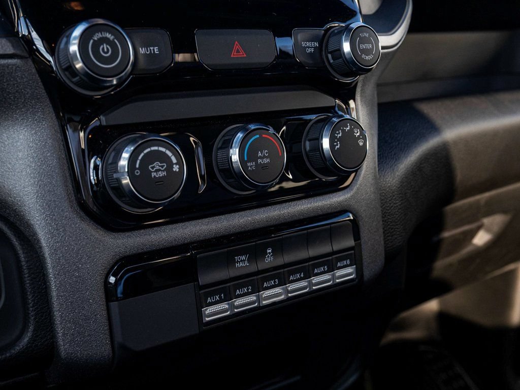 New 2026 RAM 3500 Tradesman AWD/4WD image 17