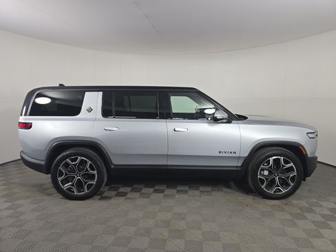 Used 2025 Rivian R1S Adventure AWD/4WD image 6