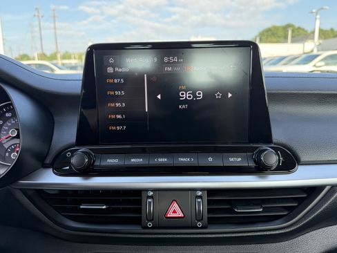 Used 2024 Kia Forte LXS FWD image 23