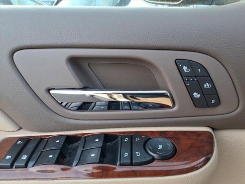 Used 2013 GMC Yukon XL SLT w/ SLT-2 Equipment Package image 14