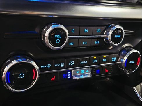 Used 2023 Ford F150 Lariat w/ Equipment Group 502A High AWD/4WD image 24