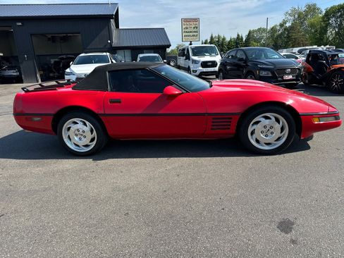Used 1992 Chevrolet Corvette Convertible RWD image 5