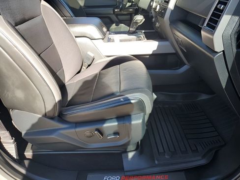 Used 2020 Ford F150 Raptor w/ Equipment Group 802A Luxury image 17