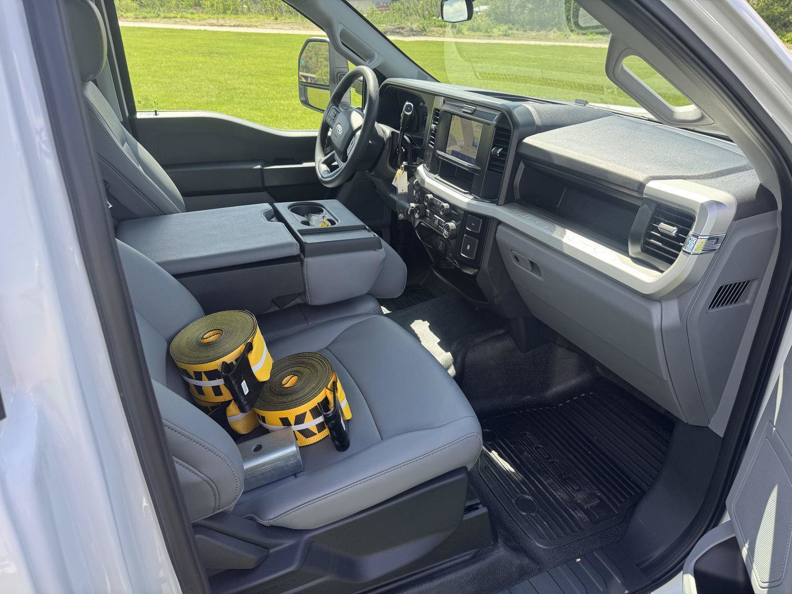New 2025 Ford F350 XL w/ XL Chrome Package RWD image 15
