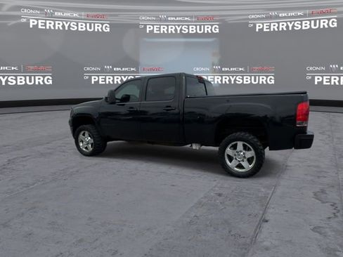Used 2011 GMC Sierra 2500 Denali AWD/4WD image 6