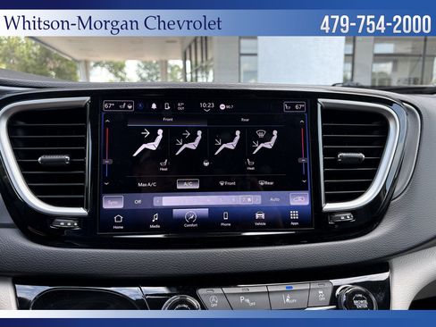 Used 2023 Chrysler Pacifica Touring-L FWD image 24