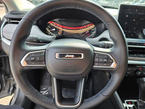 Used 2022 Jeep Compass Latitude w/ Convenience Group AWD/4WD image 17