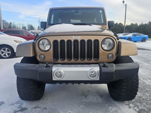 Used 2015 Jeep Wrangler Unlimited Sahara w/ Max Tow Package image 17