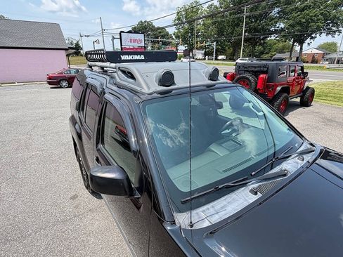 Used 2015 Nissan Xterra PRO-4X AWD/4WD image 10