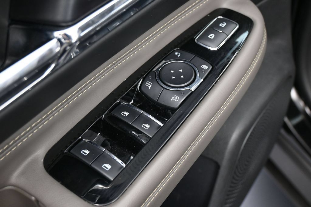 Used 2024 Lincoln Corsair Grand Touring AWD/4WD image 14