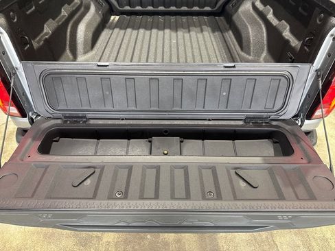 New 2025 Chevrolet Colorado LT w/ LT Convenience Package image 11