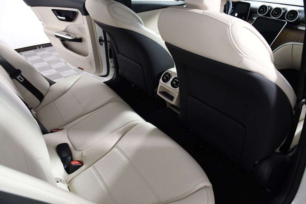 Used 2023 Mercedes-Benz C 300 4MATIC Sedan image 21