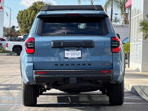 Used 2025 Toyota 4Runner TRD Off-Road image 6