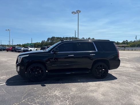 Used 2018 Cadillac Escalade Luxury AWD/4WD image 7