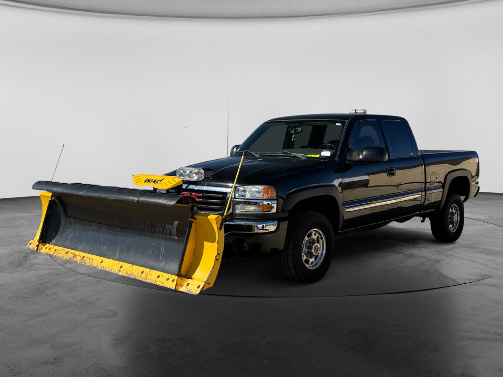 Used 2005 GMC Sierra 2500 SLE w/ Snow Plow Prep Package AWD/4WD image 3