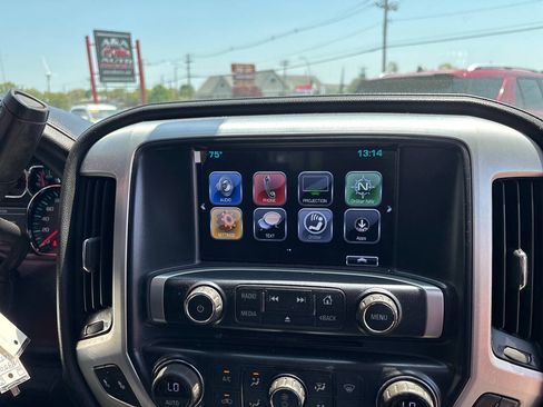 Used 2017 GMC Sierra 1500 SLE w/ Suspension Package, Off-Road AWD/4WD image 13