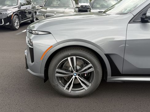 Used 2027 BMW X7 xDrive40i w/ Executive Package AWD/4WD image 8