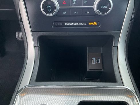 Used 2022 Ford Edge SEL w/ Sport Appearance Package image 31