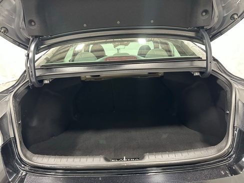 Used 2025 Hyundai Elantra SEL w/ Cargo Package image 44