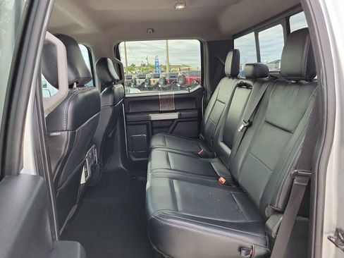 Certified 2019 Ford F250 Lariat w/ Chrome Package image 12