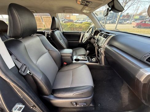 Used 2024 Toyota 4Runner SR5 Premium image 41