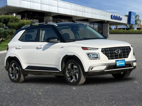 Certified 2023 Hyundai Venue Limited image 9