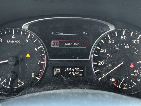 Used 2014 Nissan Pathfinder S FWD image 21