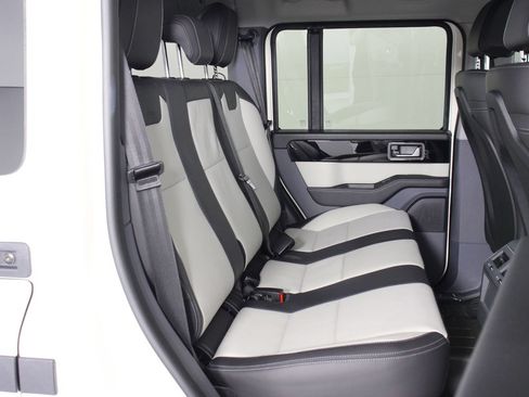 Used 2025 INEOS Grenadier AWD/4WD image 32