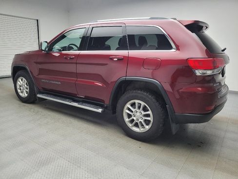 Used 2019 Jeep Grand Cherokee Laredo AWD/4WD image 3