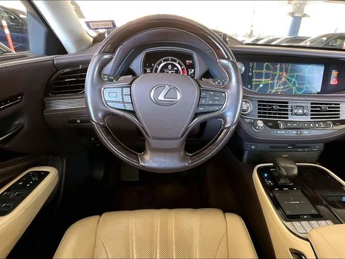 Used 2019 Lexus LS 500 image 5