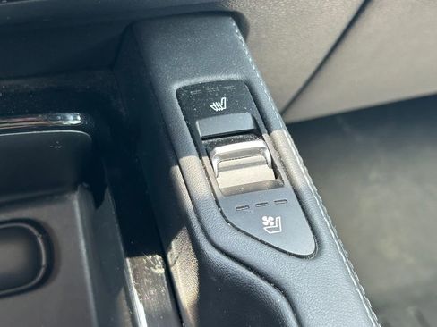 Used 2021 Kia Telluride EX AWD/4WD image 34