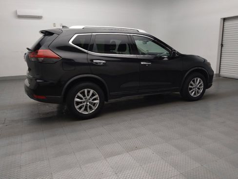 Used 2018 Nissan Rogue SV image 10