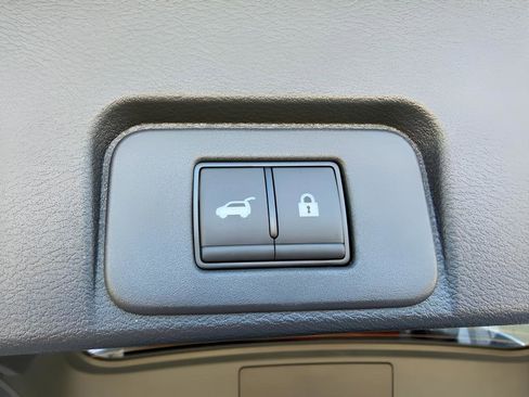 New 2026 Nissan Rogue Platinum w/ Platinum Premium Package image 9