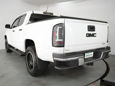 Used 2017 GMC Canyon 2WD Crew Cab w/ Convenience Package image 7