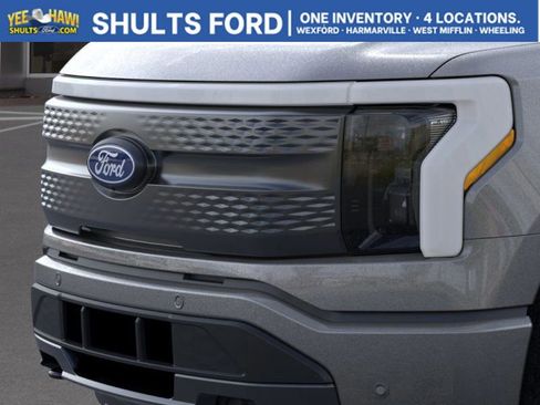 New 2025 Ford F150 Lightning Flash AWD/4WD image 18