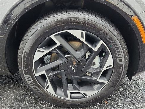 Certified 2024 Kia Sportage SX image 8