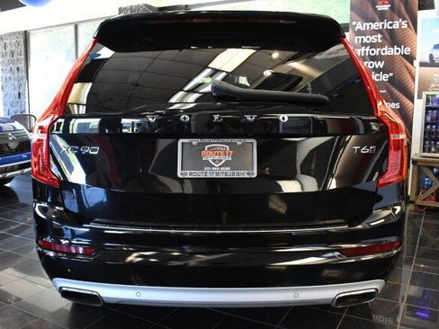 Used 2020 Volvo XC90 T6 Momentum w/ Protection Package Premier AWD/4WD image 13