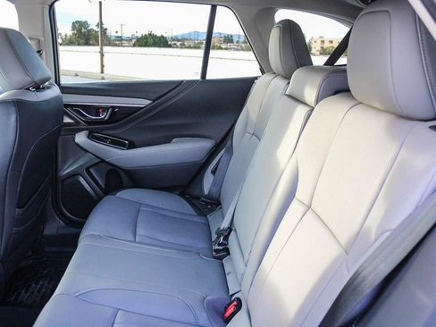 Used 2023 Subaru Outback Limited image 19