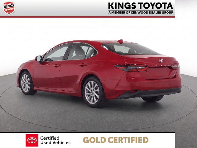 Used 2021 Toyota Camry LE FWD image 5