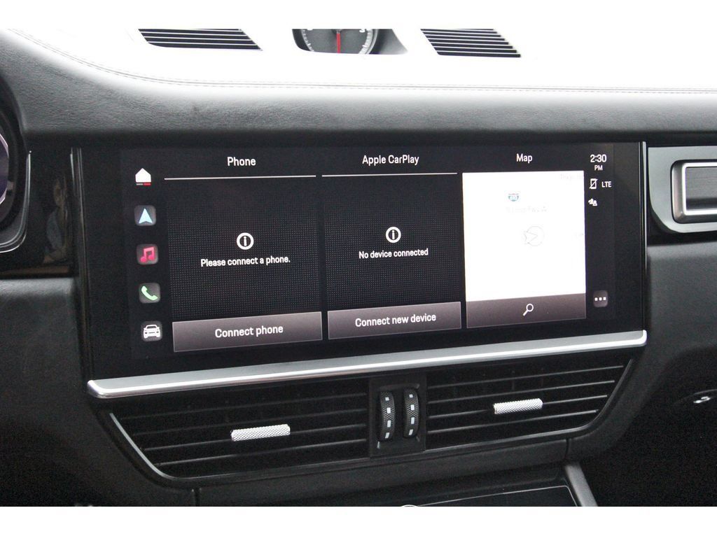 Used 2023 Porsche Cayenne GTS AWD/4WD image 21