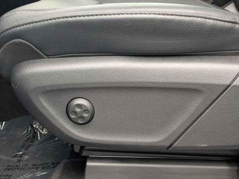Used 2022 Mercedes-Benz GLS 450 4MATIC image 21