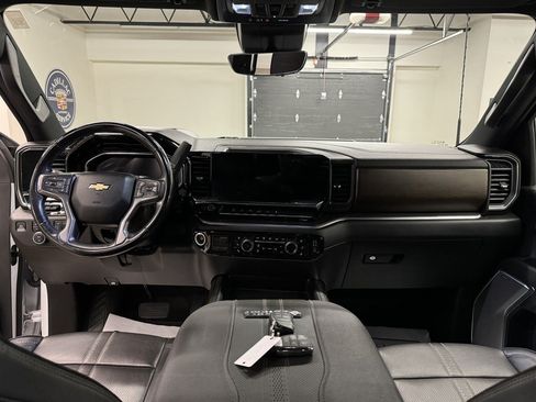 Used 2024 Chevrolet Silverado 2500 High Country w/ Technology Package AWD/4WD image 29