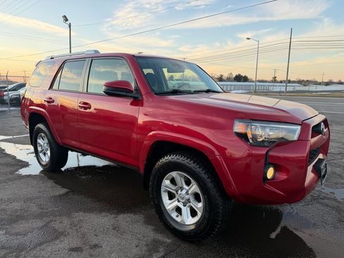 Used 2015 Toyota 4Runner SR5 image 15