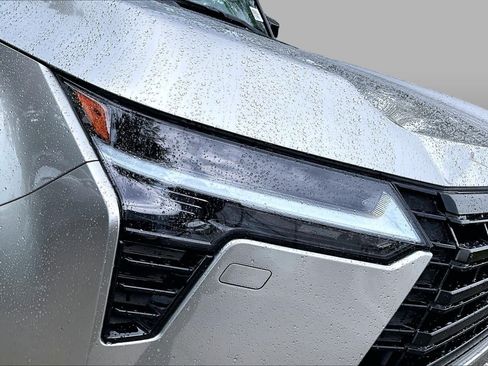 Used 2025 Lexus GX 550 w/ Accessory Package (32) AWD/4WD image 28