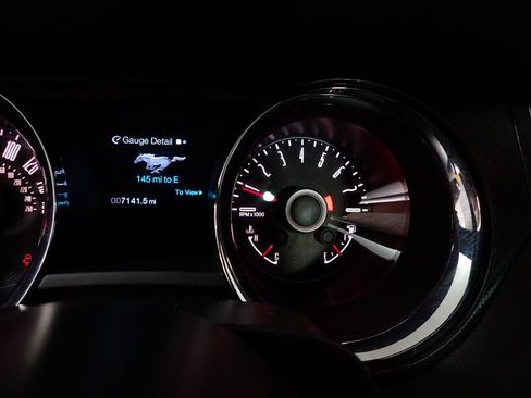 Used 2014 Ford Mustang GT Premium w/ Electronics Package RWD image 25