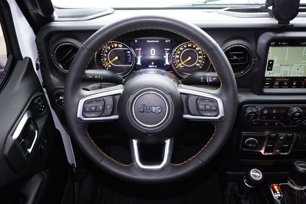 Used 2023 Jeep Gladiator Overland AWD/4WD image 18