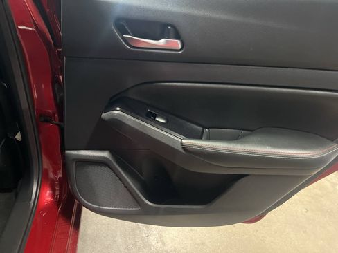 Used 2023 Nissan Altima 2.0 SR FWD image 27