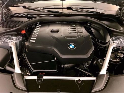 Certified 2023 BMW 530i xDrive w/ M Sport Package AWD/4WD image 9